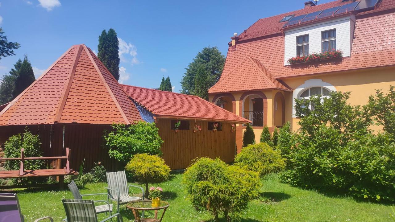 Gosciniec Iwona Hotel Glucholazy Kültér fotó