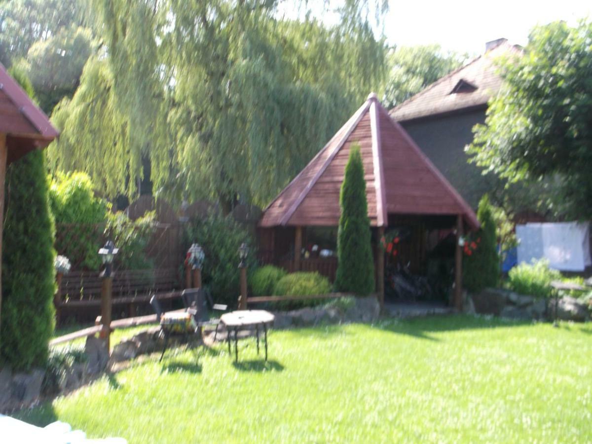 Gosciniec Iwona Hotel Glucholazy Kültér fotó