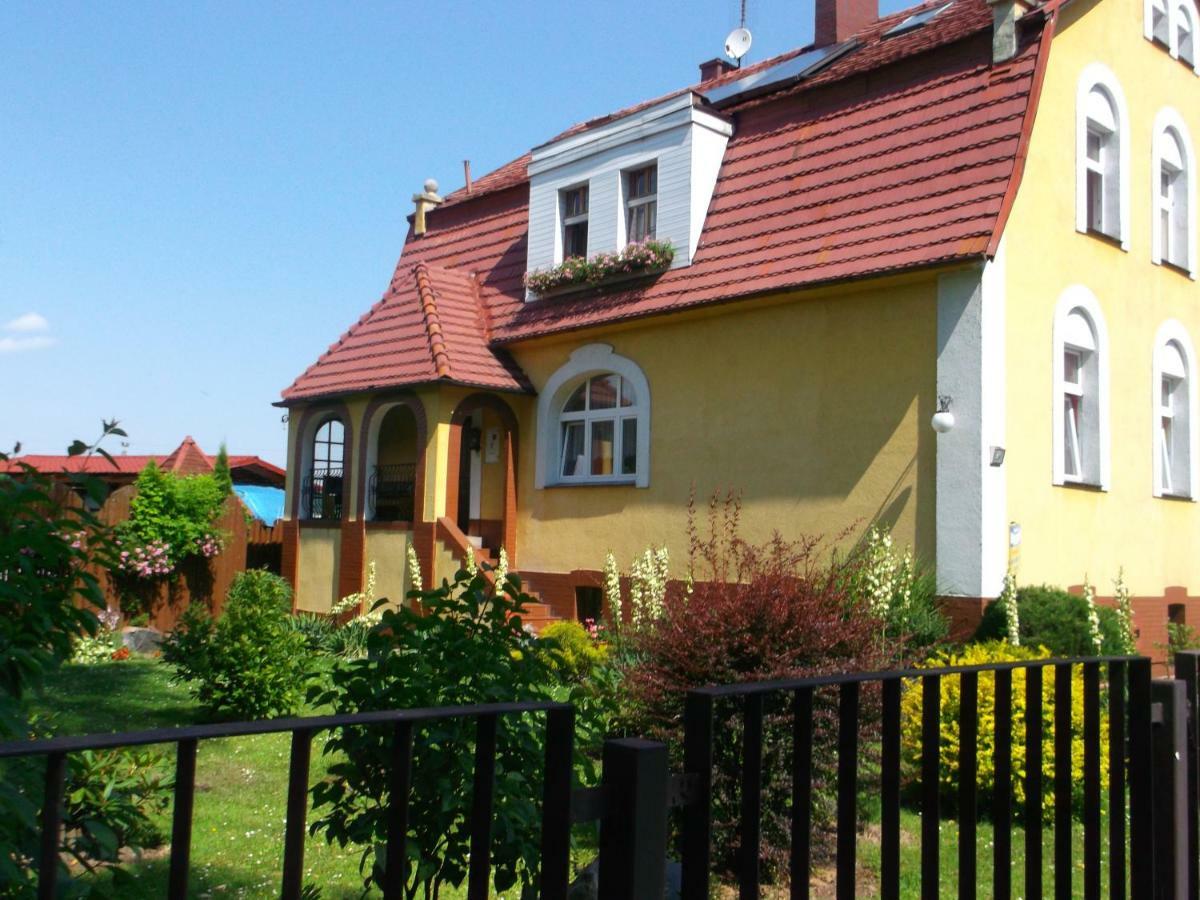 Gosciniec Iwona Hotel Glucholazy Kültér fotó
