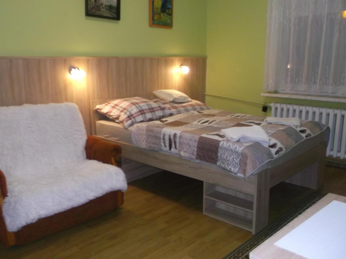Gosciniec Iwona Hotel Glucholazy Kültér fotó